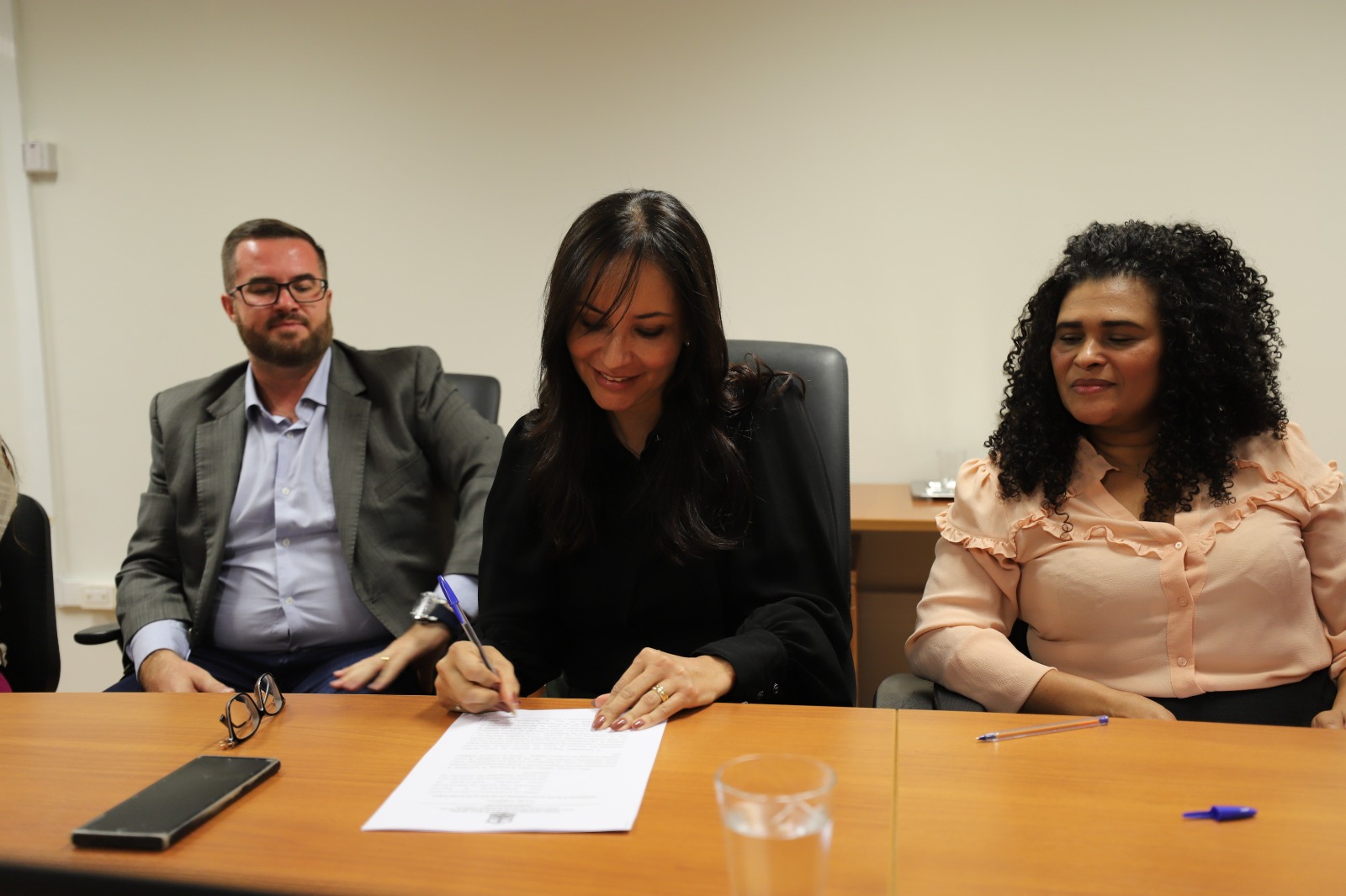 Poder Judiciário medeia acordo para instalação de câmeras em escolas de Sorriso