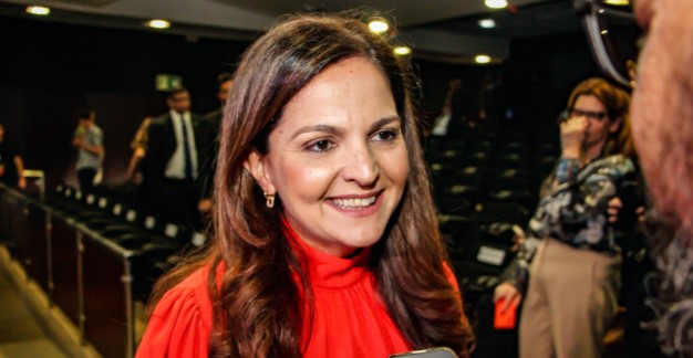 Gisela dispara em corrida pela reeleição na OAB com mais de 40% das intenções de voto