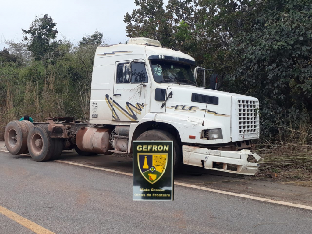 Gefron recupera caminhão roubado