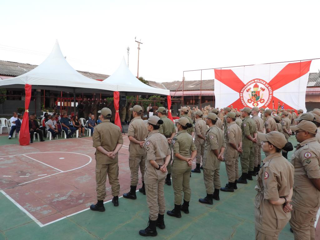 Cerimônia marca celebração de 60 anos de criação do Corpo de Bombeiros em MT