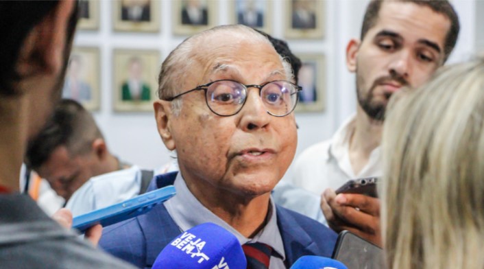 Júlio Campos aconselha Botelho a só participar de debates em grandes emissoras