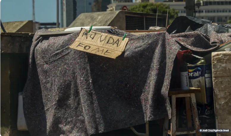 Governo começa a implantar programa para pessoas em situação de rua