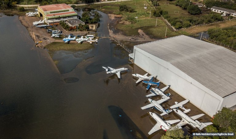 Governo diz que avalia repasse de recursos para aeroporto do RS