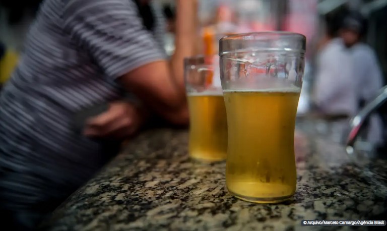População negra é maior vítima do consumo de álcool no país