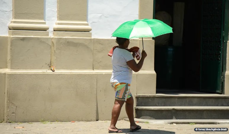 Onda de calor atinge grande parte do país nesta terça-feira