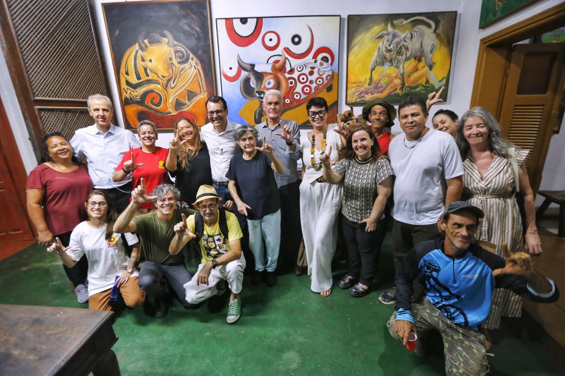 Lúdio propõe recriação de secretaria de Cultura em encontro com artistas e produtores culturais