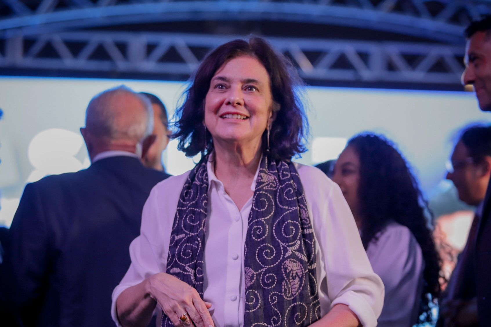 Em vídeo, ministra da Saúde destaca preparo de Lúdio: 