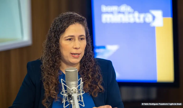 Esther Dweck assume interinamente Ministério dos Direitos Humanos