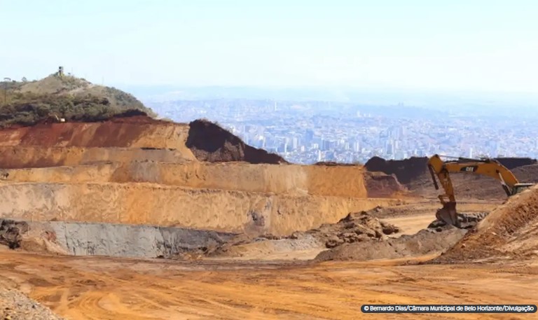 Acordo põe fim às atividades de mineradora em cartão postal de BH