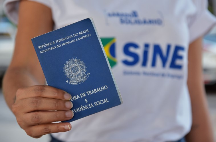 Sine estadual disponibiliza mais de 3,7 mil vagas de trabalho nesta semana