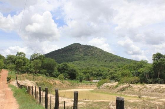 Morro de Santo Antônio terá trilha acessível, estacionamento e pavimentação, diz governador