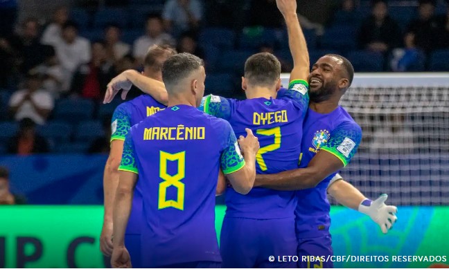 Brasil garante vaga na final da Copa do Mundo de futsal