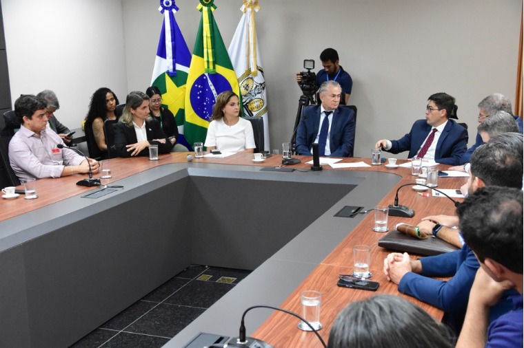 MPMT assina termo de anuência de decreto para criação de Rede Estadual