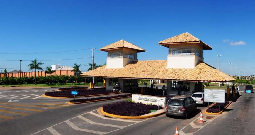 Casal de empresários é preso em condomínio de luxo de Cuiabá por participar de sonegação no MS