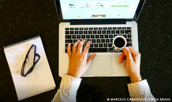 Mulheres ocupam 28% dos cargos de secretariado no país