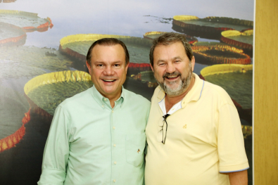 Prefeito do PSDB elogia Wellington, mas mantém apoio a Taques