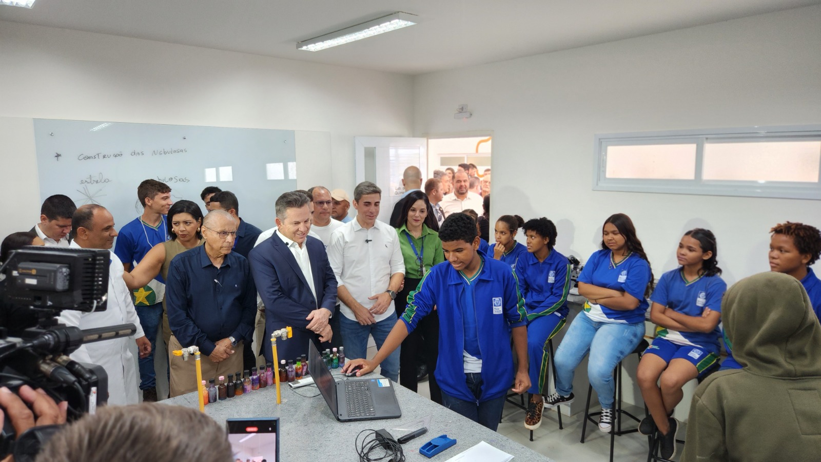 Com investimento de R$ 21 milhões, Governo de MT entrega primeira escola modelo de Várzea Grande