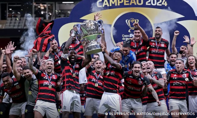 Flamengo vence Atlético-MG e fica com título da Copa do Brasil