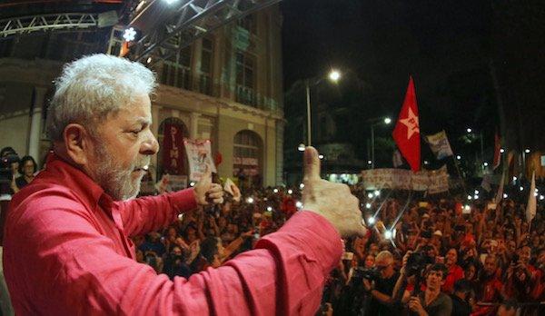  Moro usou fake news para me condenar, diz Lula em carta lida por Haddad