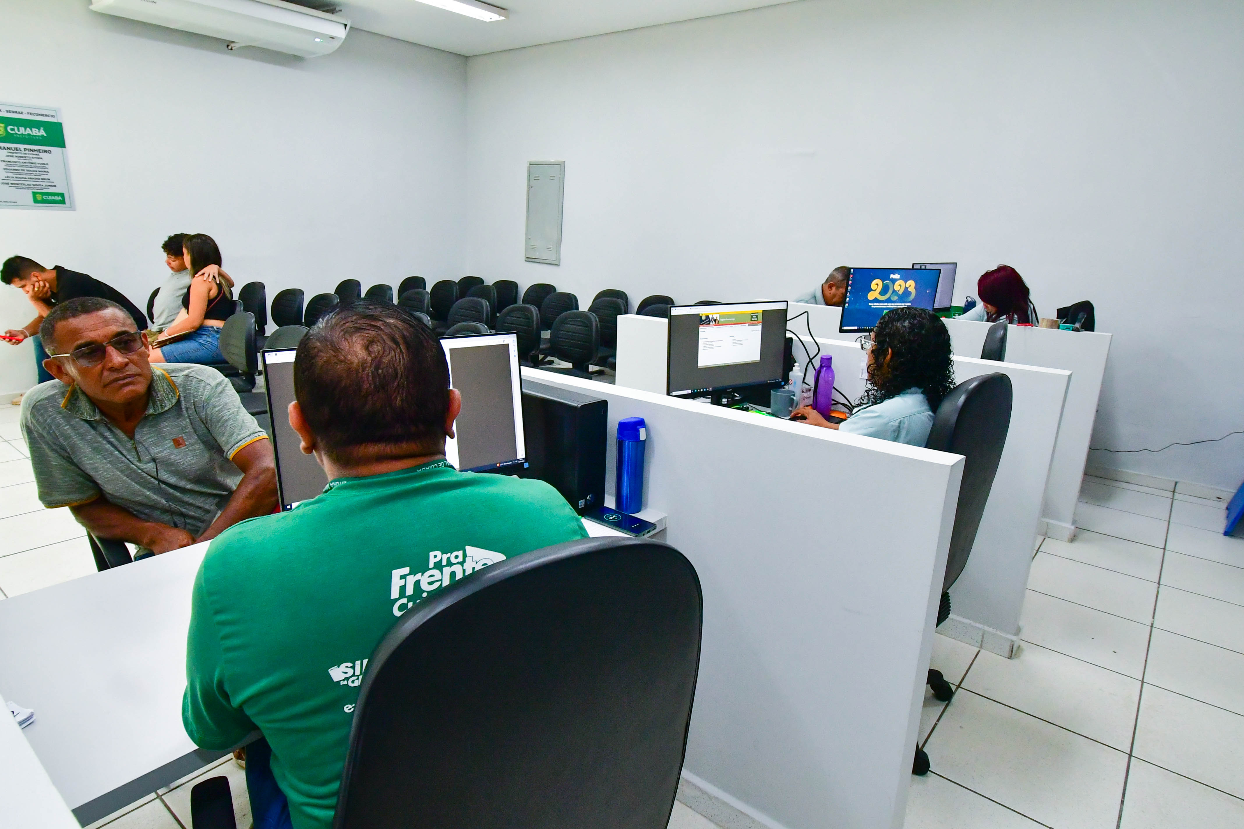 Confira as vagas de emprego; Sine oferta 441 vagas nesta terça-feira (19)