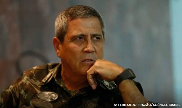 Defesa de Braga Netto ressalta lealdade do general a Bolsonaro