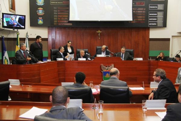 Jefferson pode recuar e apoiar Chico 2000 na Presidência da Câmara Municipal de Cuiabá.