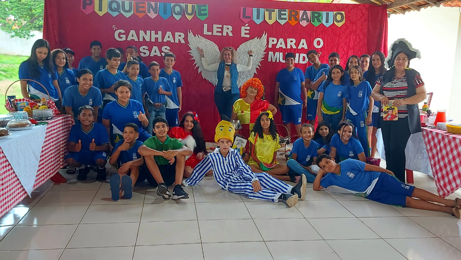Piquenique Literário marca início das férias escolas na Escola Estadual Barão de Melgaço