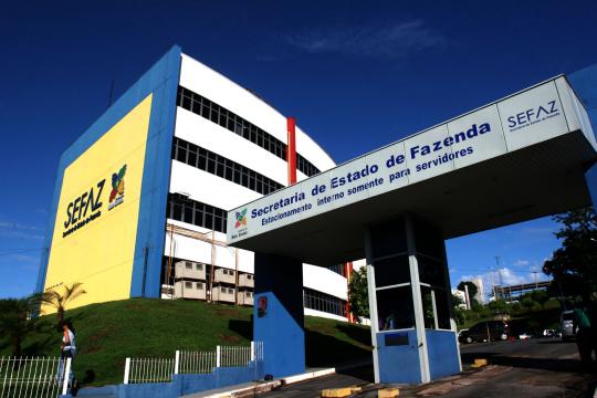 FALTA DE GESTÃO: “Calote” via decreto causa divisão na AL e descontentamento em fornecedores do Estado