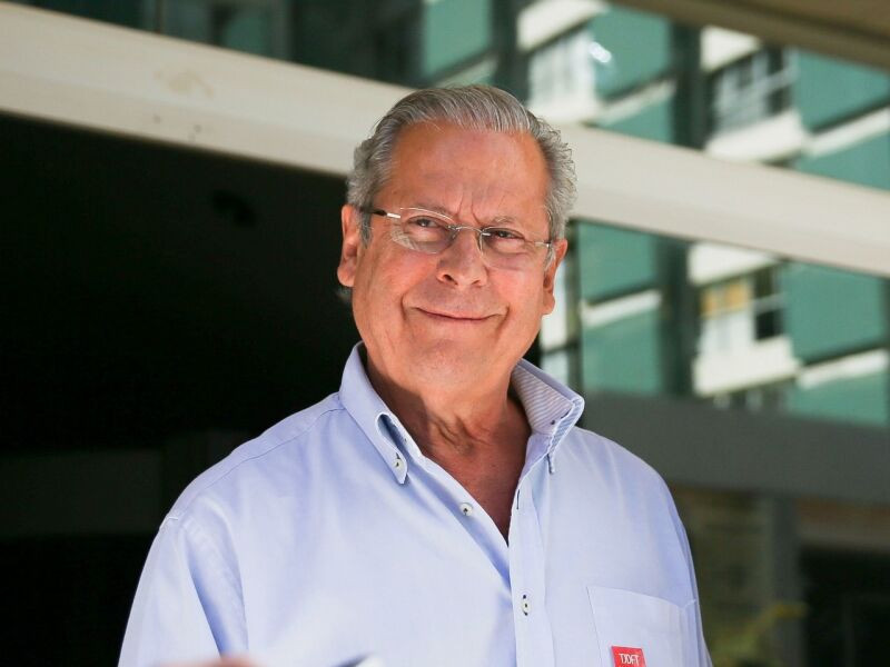 STJ declara prescrição de ação contra José Dirceu e extingue condenação