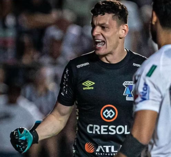 Cuiabá Acerta Empréstimo do Goleiro Arthur do Azuriz para a Temporada