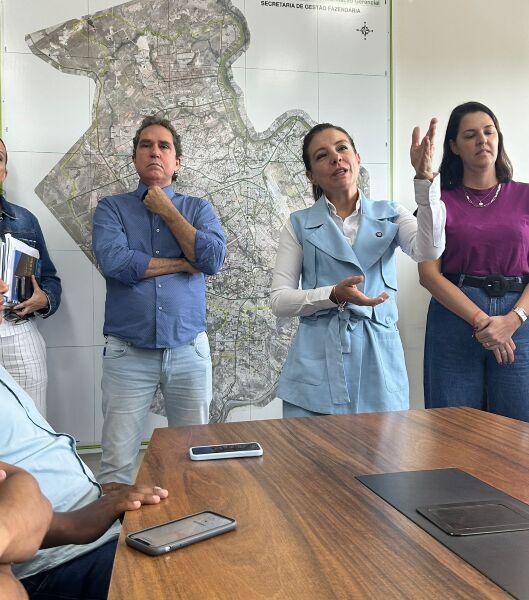 Flávia Moretti anuncia medidas para melhorar abastecimento de água e planeja concessão do DAE