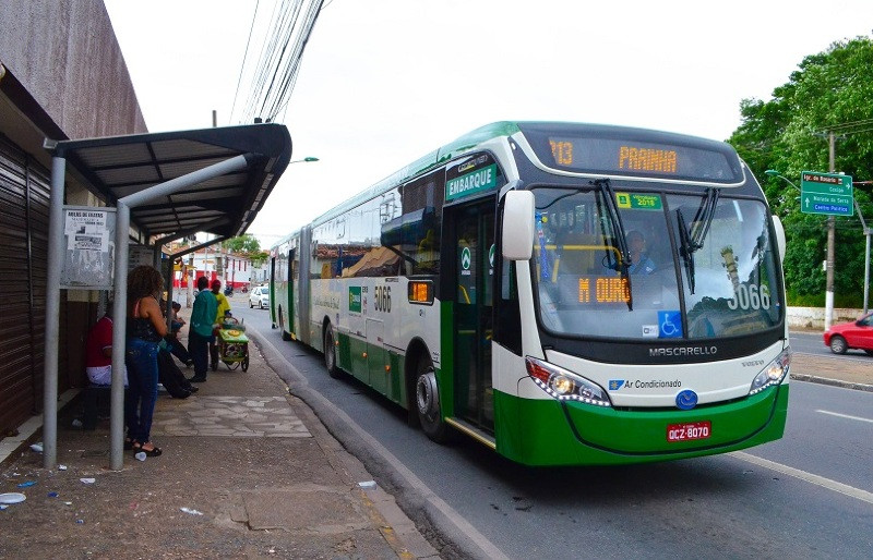 Abílio Brunini decide manter tarifa de transporte e IPTU congelados em 2025