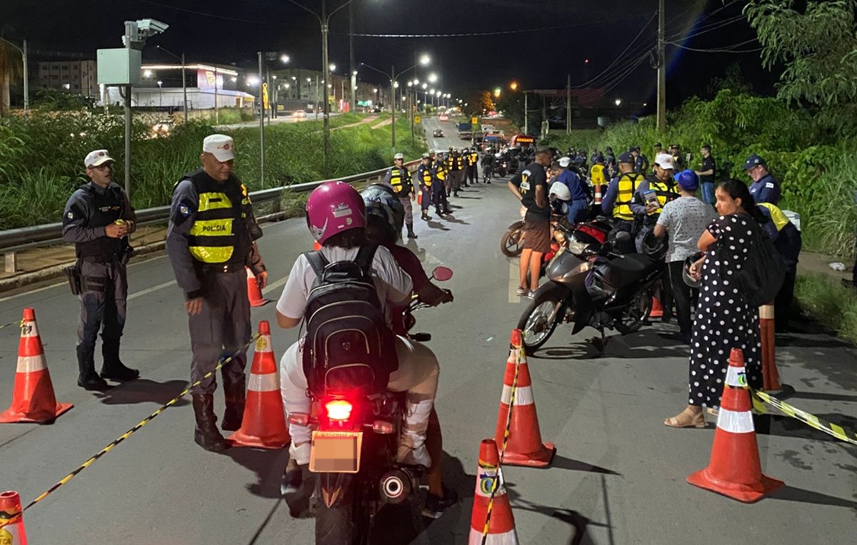 Fiscalização em Cuiabá remove 54 motocicletas e autua 33 condutores sem CNH