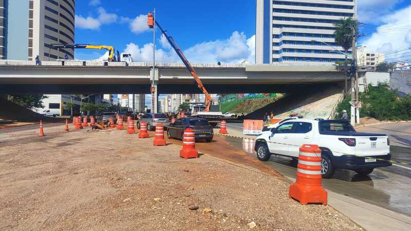Reparos no Viaduto da Av. do CPA causam transtornos e mudanças no trânsito de Cuiabá