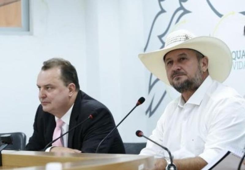 Max Russi critica a postura de Abílio sobre o fechamento de boates; Cattani defende ações do prefeito