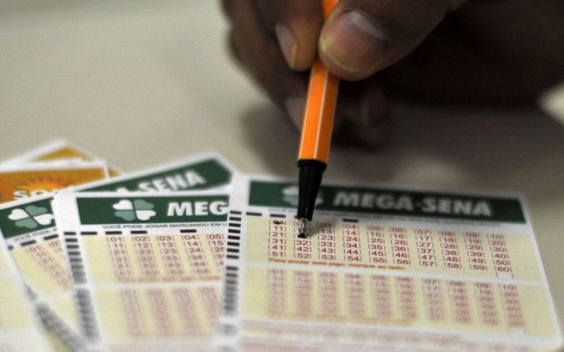 Mega-Sena acumula em R$ 10 milhões e será sorteada hoje