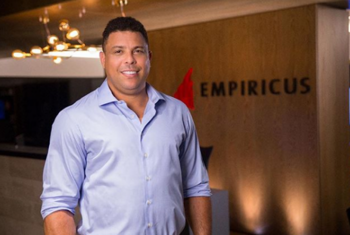 Por 30 milhões de euros, Ronaldo está próximo de comprar clube europeu