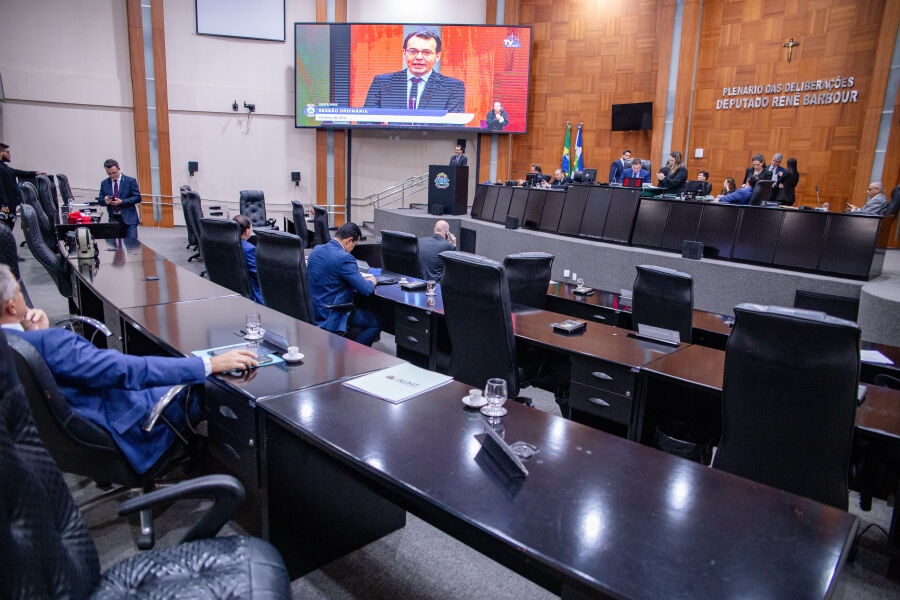 Assembleia de MT divulga nomes de participantes dos 6 blocos parlamentares durante Colégio de Líderes