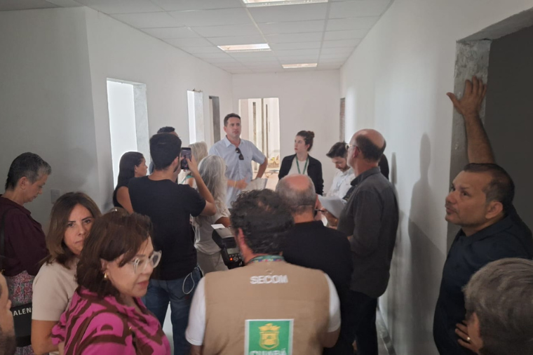 Promotor vistoria obras de CAPS em Cuiabá