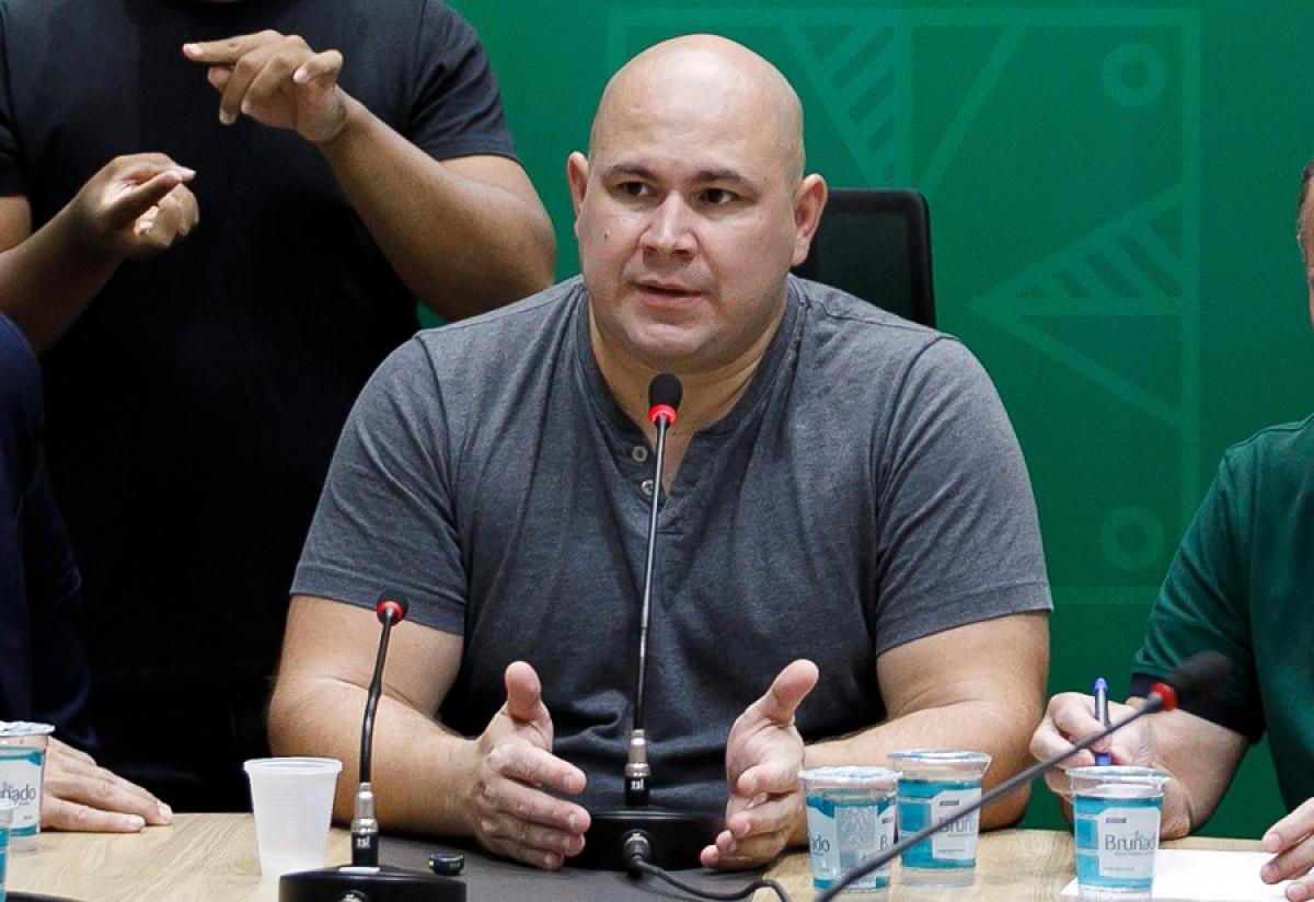 Abílio planeja retirar terreno cedido ao Shopping Popular