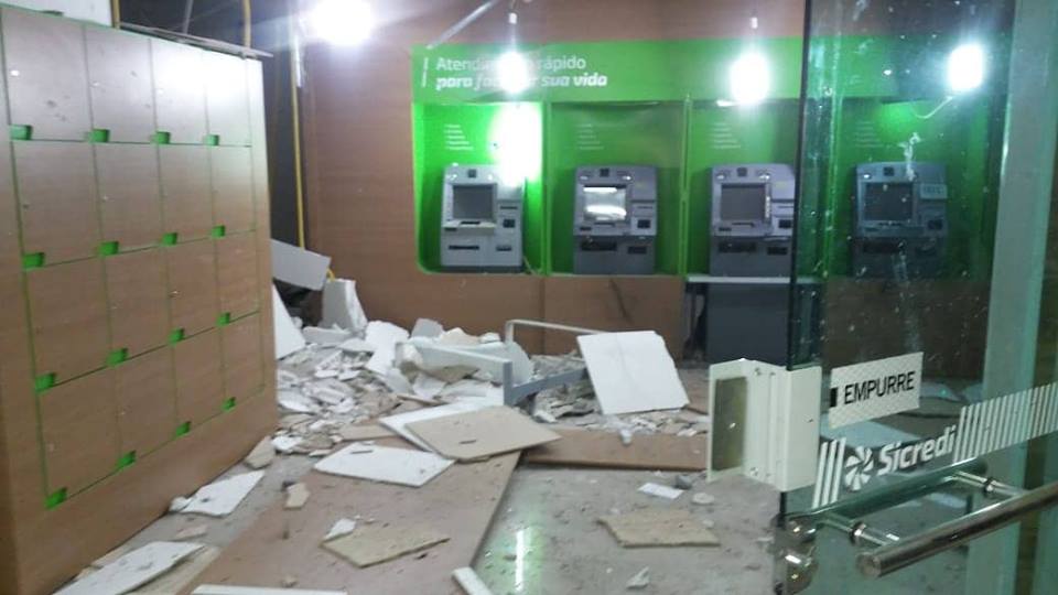  “Novo  Cangaço” volta a atacar em MT e explode agência do Sicredi no interior