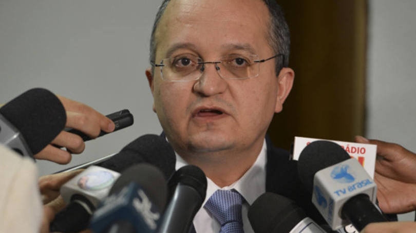 Pedro Taques diz que oito pessoas em um “universo de 70 mil“ atendidas pela Caravana da Transformação foram pivôs de operação do MPE, mas não tiveram cirurgias pagas pelo Governo