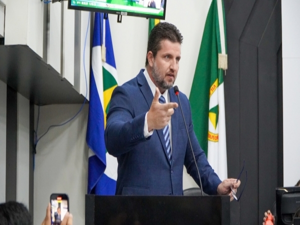  Ranalli diz que PL  que proíbe atletas transgêneros em competições femininas é para proteger as mulheres
