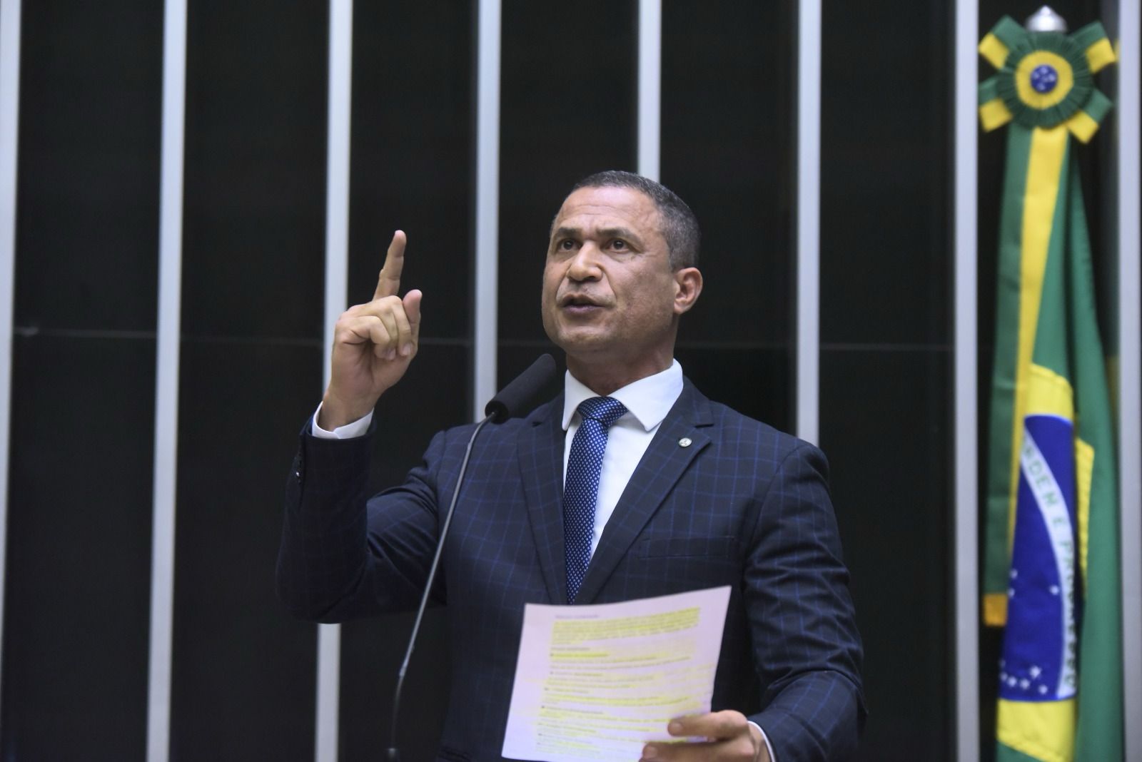 Coronel Assis defende Frei Gilson e afirma que ataques não vão silenciar a verdade