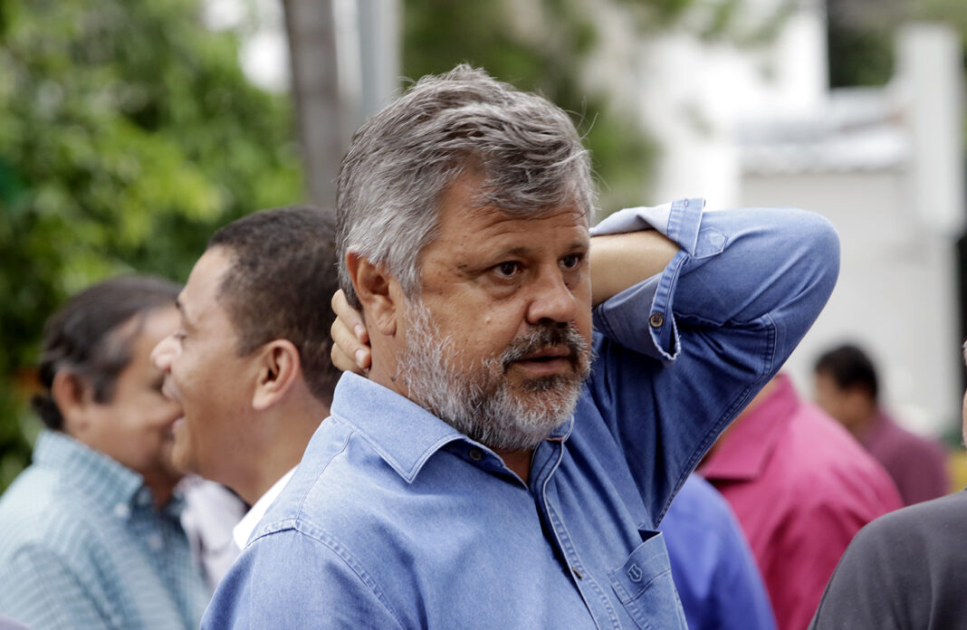 VEJA VIDEO: Stopa anuncia possível candidatura à Câmara Federal e critica relação com o PT