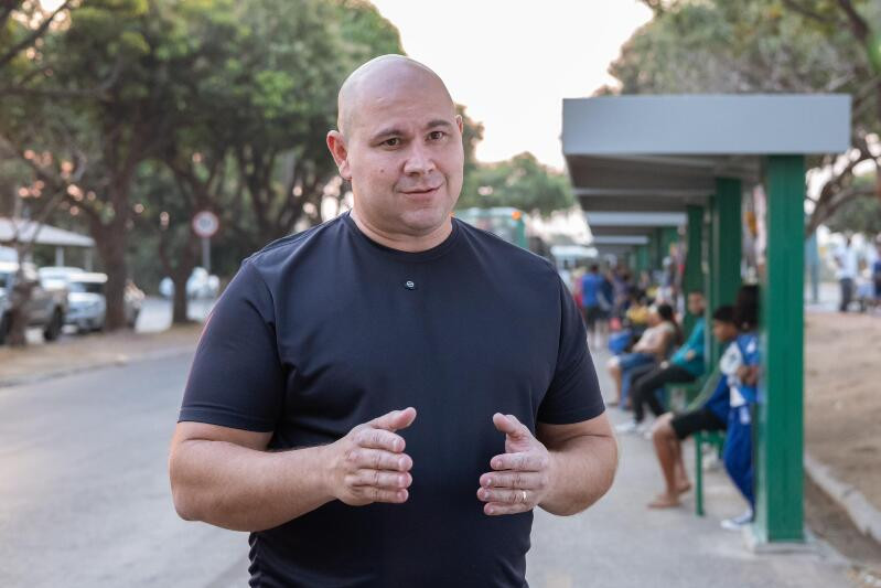 Abilio pede que Tião da Zaeli deixe Flávia governar