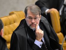 Toffoli toma posse na presidência do STF e ficará no cargo até 2020