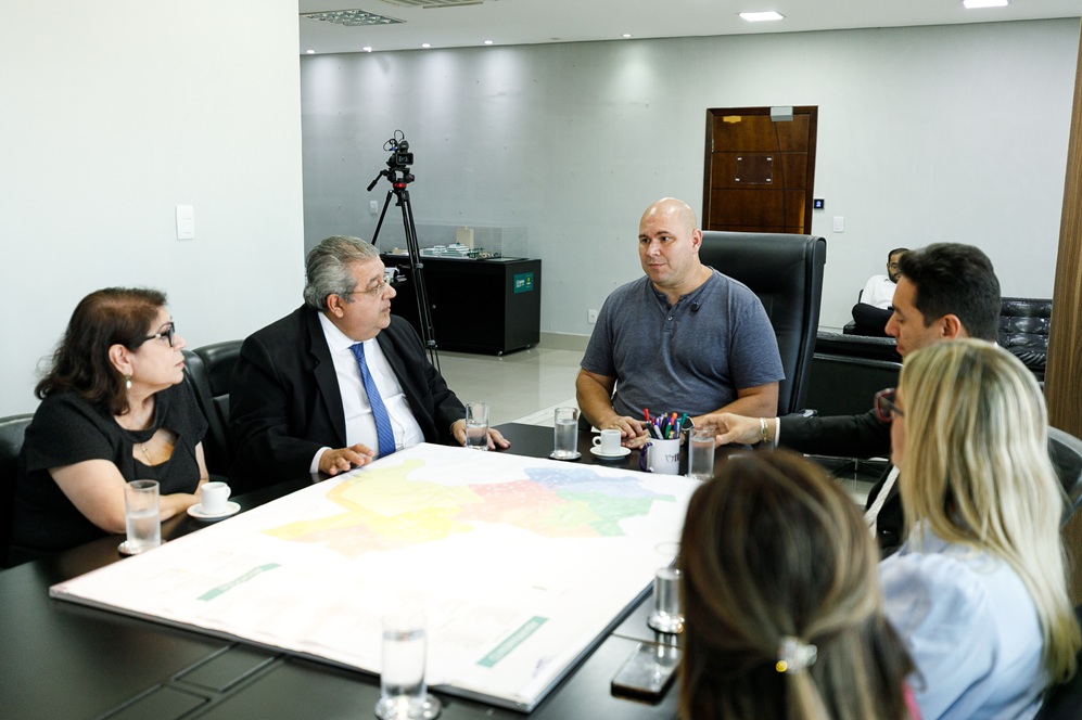 Abílio vai  quer criar serviço de Família Acolhedora