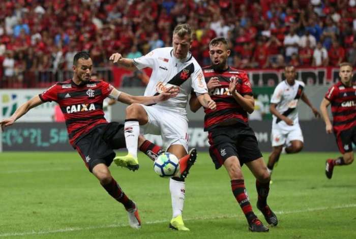 RUIM PARA OS DOIS: Vasco e Flamengo ficam no empate em Brasília