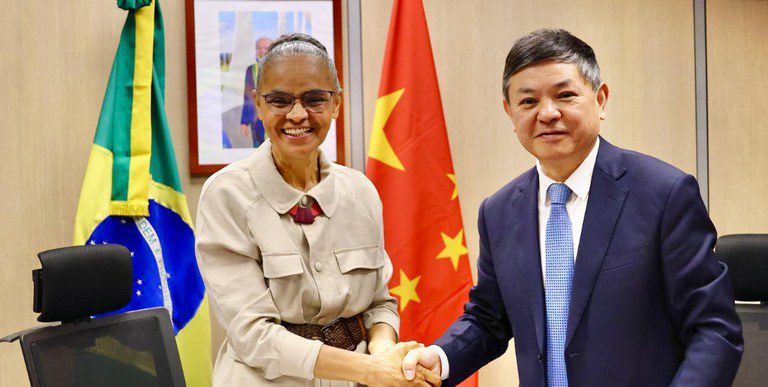 Marina Silva e ministro da China estreitam cooperação ambiental e climática entre países